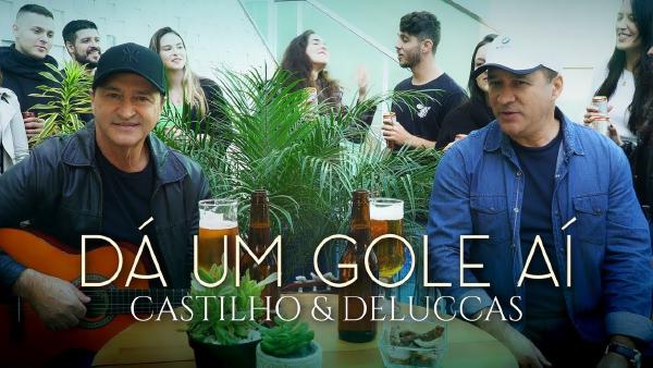 Sertanejo Duo with Crowd & Overhead Shots
